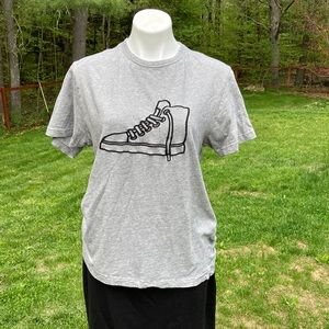 French Connection sneaker head high top sneaker graphic T-shirt size L